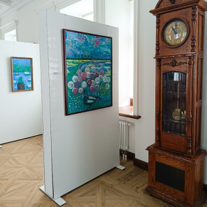 Экспозиция выставки «Две ясности. Две тайны». Фото: пресс-служба Дворцового комплекса Ольденбургских.