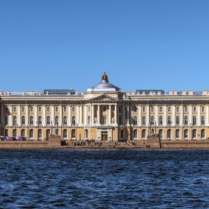 Здание Императорской Академии художеств в Санкт-Петербурге. Фото с сайта НИМ РАХ