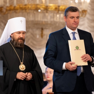 Президент РАХ З.К.Церетели награжден медалью Российского фонда мира