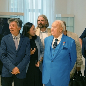 Вручение регалий Почетного члена РАХ председателю Союза художников Китая  Фань Дианю